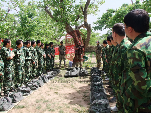 真人CS激光對(duì)抗 真人CS激光對(duì)抗