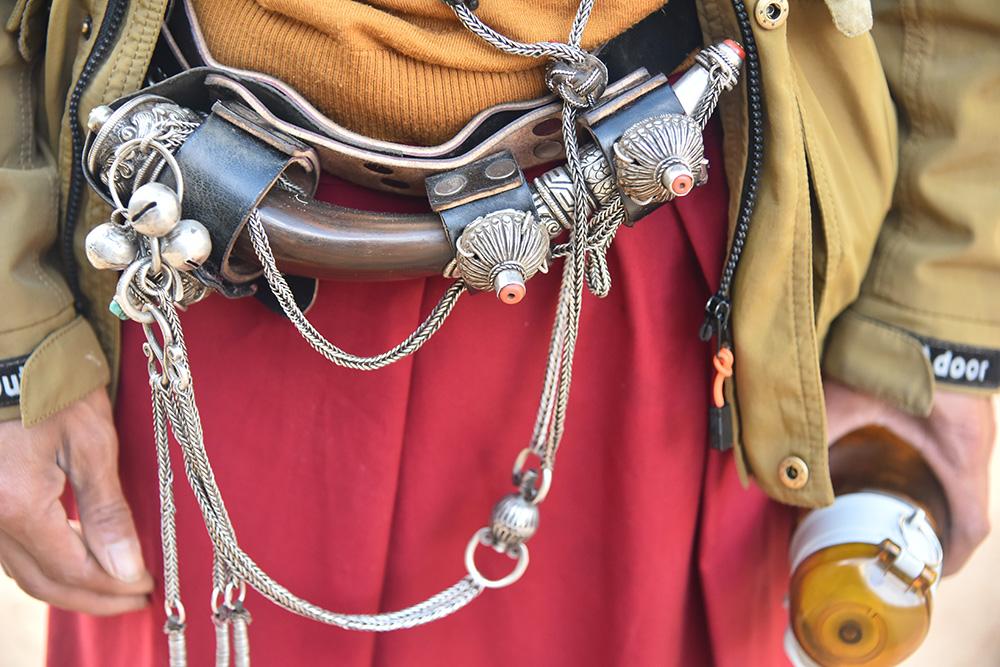 帶在腰間的鼻煙角。（張國華 攝）DSC_3961.JPG