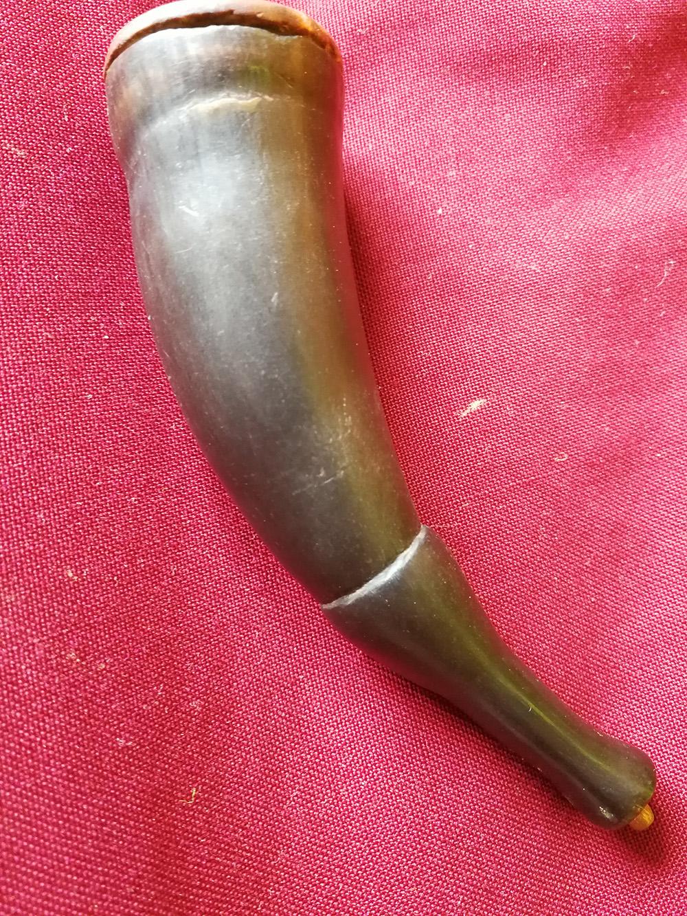 老百姓自制的鼻煙角。（張國華 攝）IMG_20170318_160710.jpg