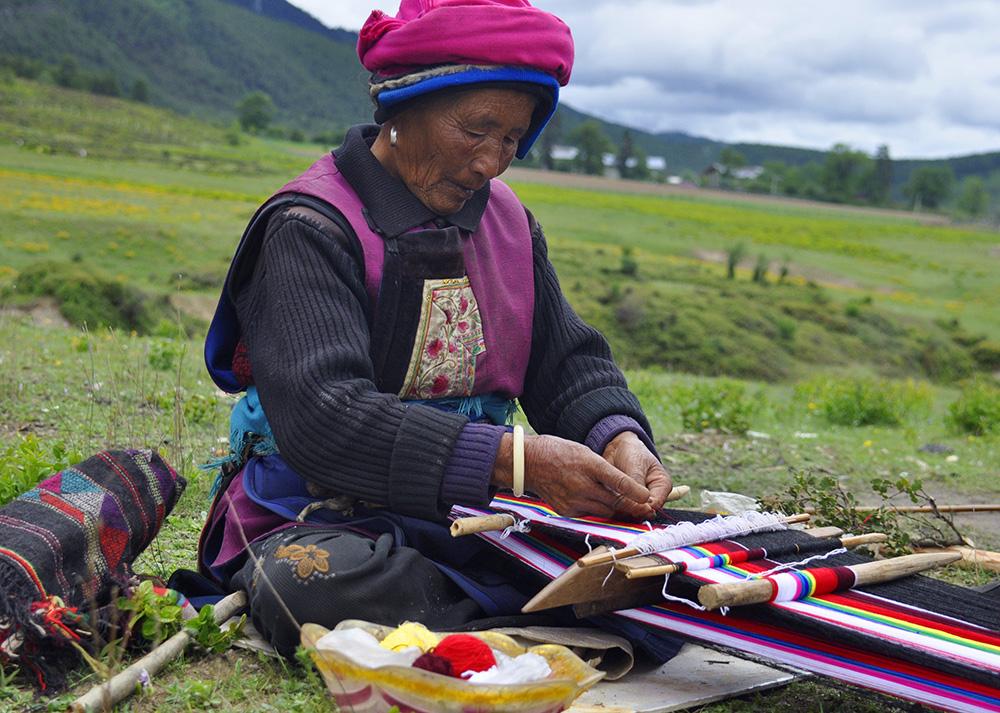 紡織藏毯。張國(guó)華 攝_DSC4603_.jpg